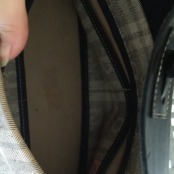 Dooney & Bourke Purse - Picture 3 of 7